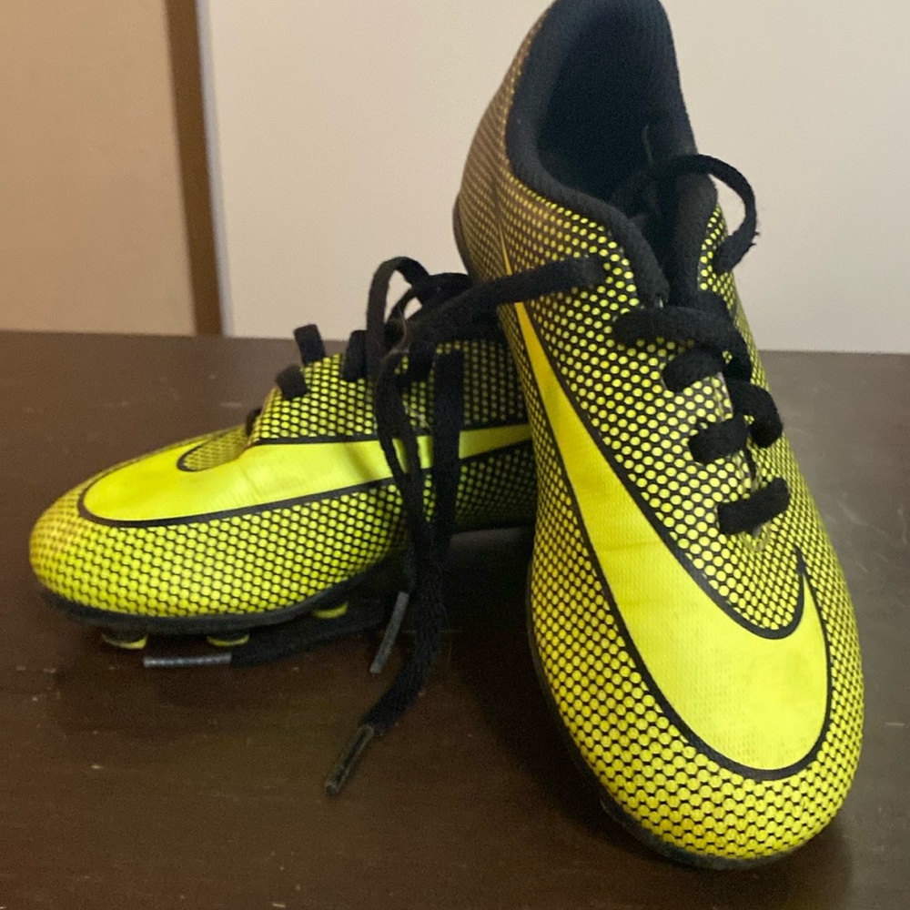 kids Nike soccer cleats